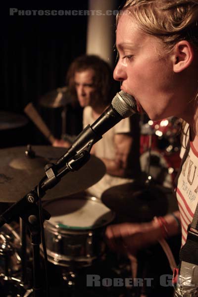 HEADWAR - 2014-06-07 - PARIS - Folie N6 - Parc de la Villette - Claire Gapenne - Romain Simon